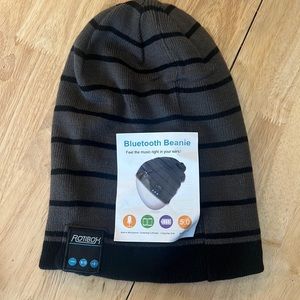 NEW Bluetooth Beanie